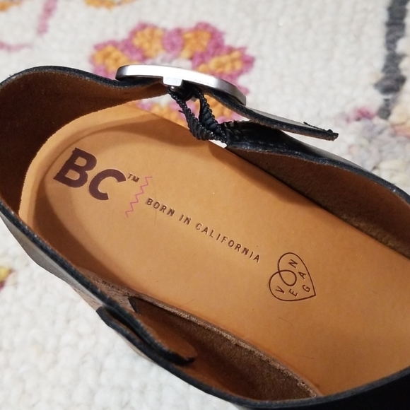 BC Footwear Vegan Leather Black Wedges - Picture 2 of 5